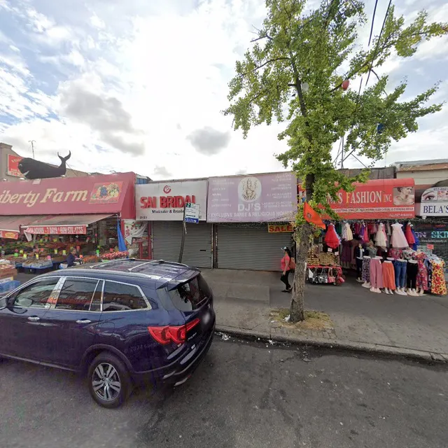 DJ'S EXCLUSIVE SAREE & RELIGIOUS HOUSE