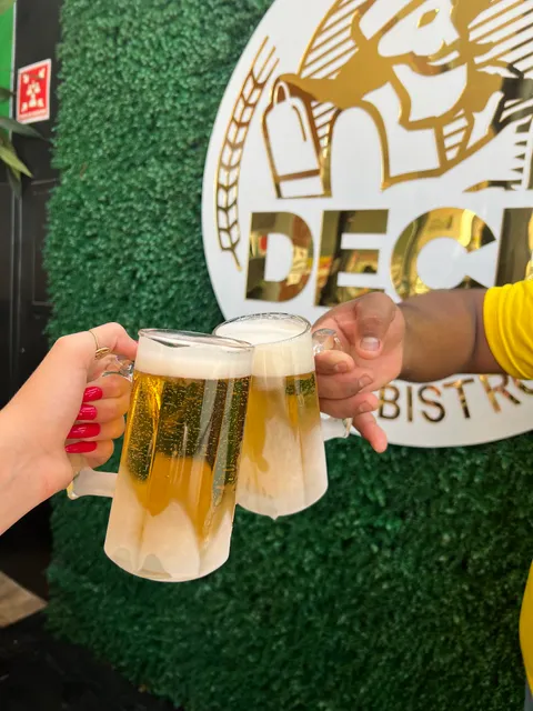 Deck Bar & Bistrô Sapezal-MT