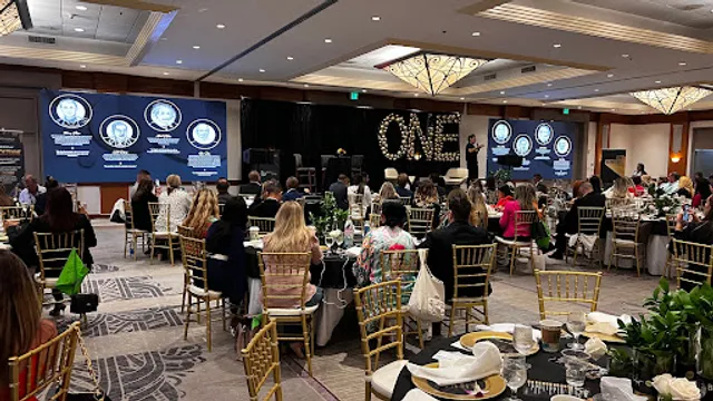 Tavolo at Pullman Miami Airport Hotel