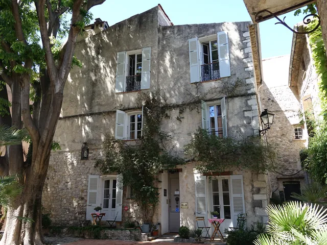 La Clé de la Porte - Restaurant & Cocktail Bar