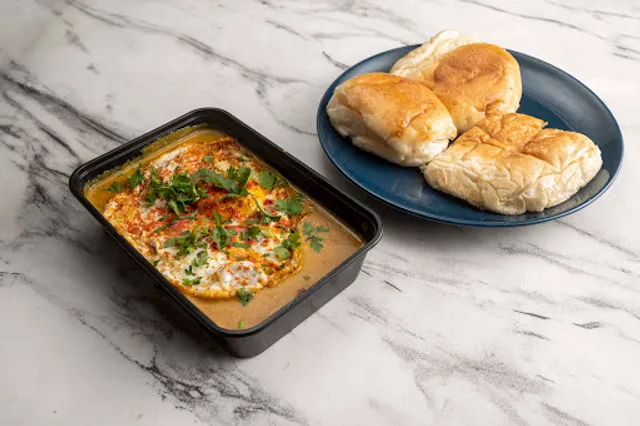 Anda Apna Apna, Malad | Egg Joint