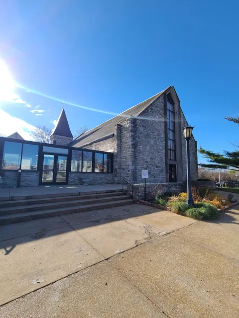 Saint Louis University: Il Monastero