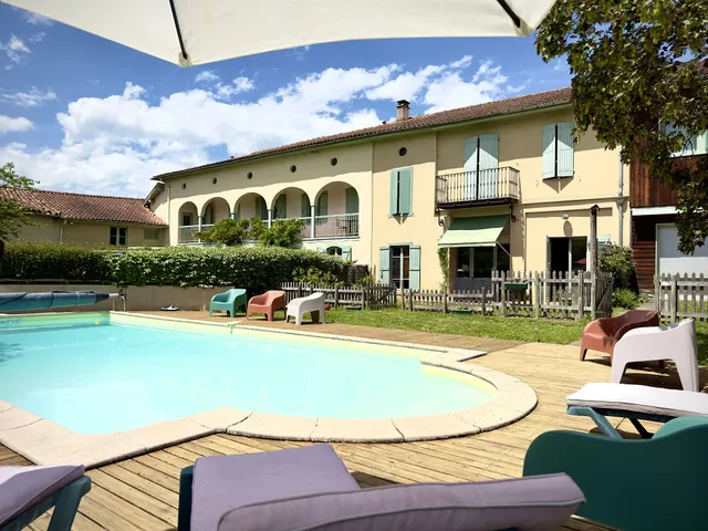 Le Clos Saint Paul - 2 Gîtes dans les Pyrénées - 13 et 8 places