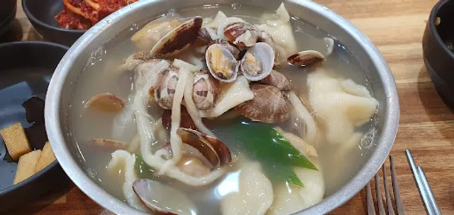 풀향기손칼국수