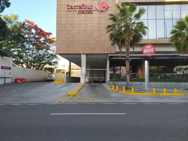 Pizzarelli -Downtown Center