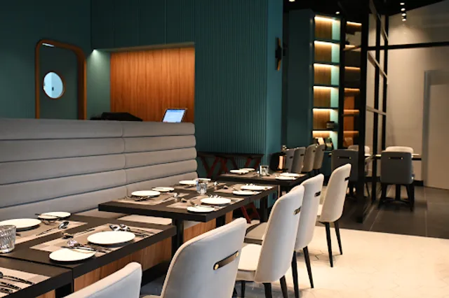 Lab Eat Restaurant & Bar (Main Branch)