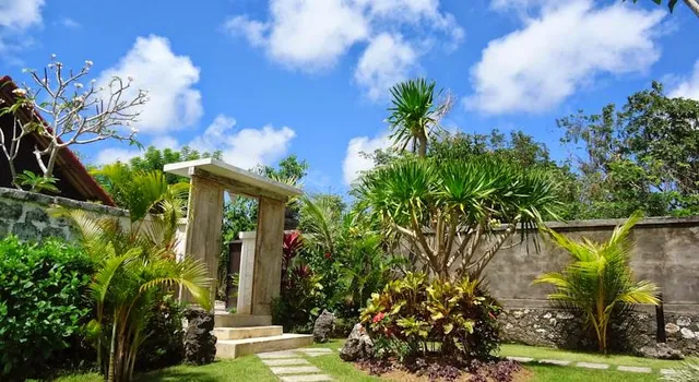 Harmonious Surf Camp