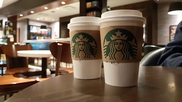 Starbucks Revolución