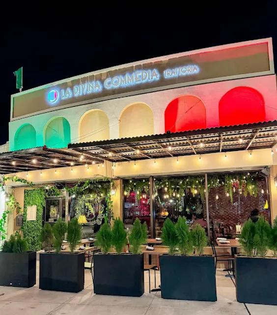 LA DIVINA COMEDIA LLC
