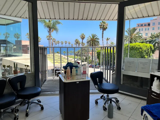 LA JOLLA COVE SALON & SPA