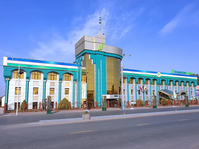 Khamkor Biznes Center