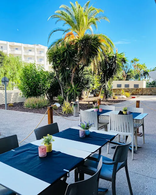 Way2Brothers Restaurant