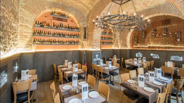 STRADAROMANA Restaurant