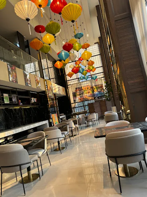 Bánh Bistro - Ramada Plaza