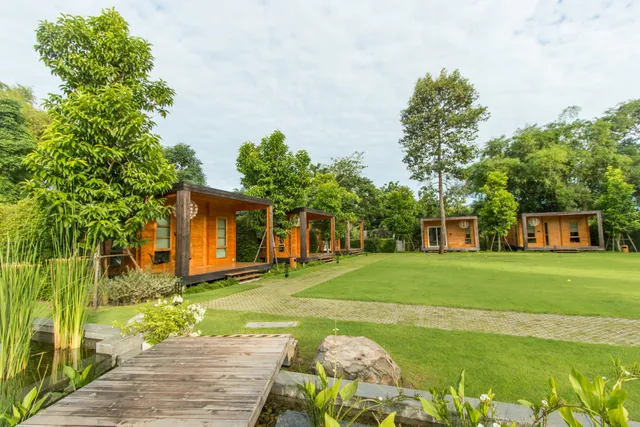 Riverbed Cabins Resort