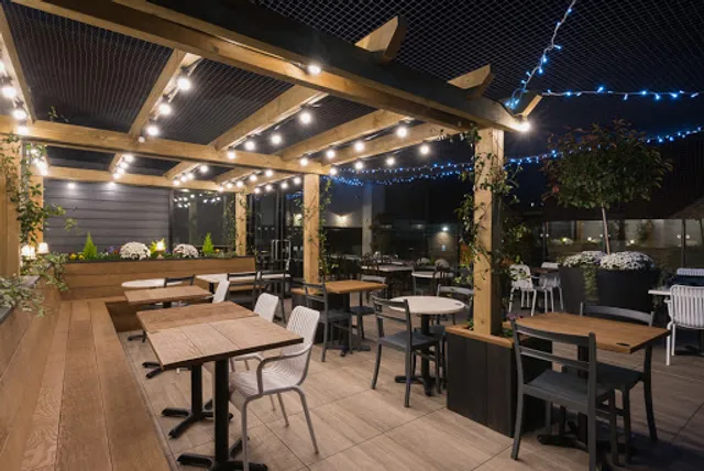 Perkin Warbeck - JD Wetherspoon