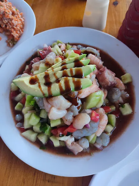 Don Tiburón Depósito y Marisquería