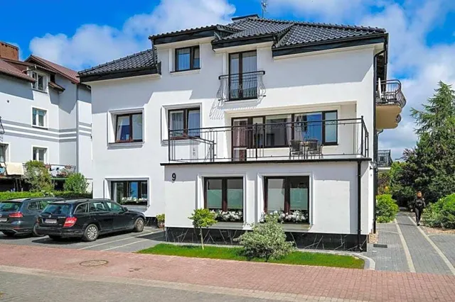 Willa Atena - noclegi dla podróżujących szlakiem rowerowym R10 | bike-friendly