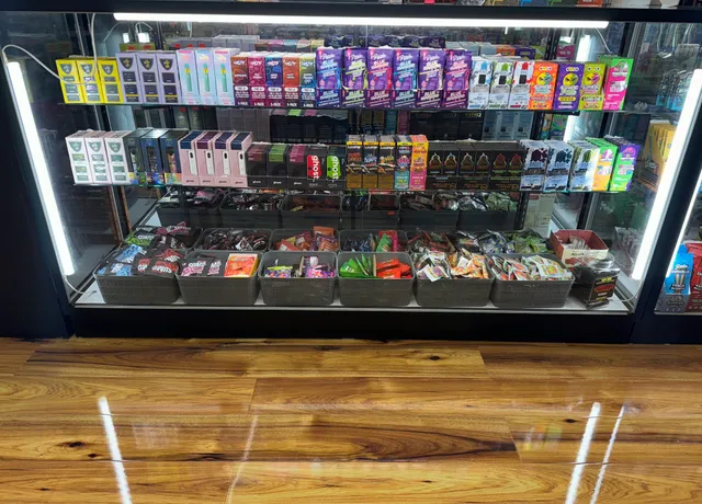 Posh Puff Tobacco and Vape