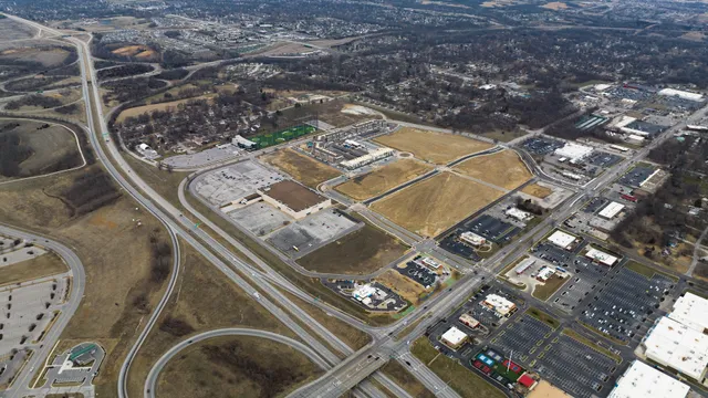 Metro North Crossing