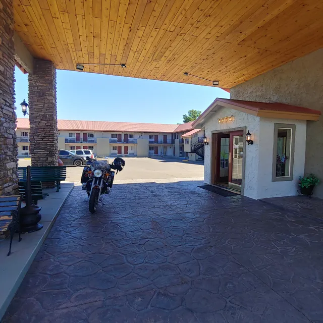 El Jo Motor Inn