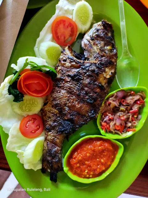 Lesehan Ikan Bakar Buk Haji