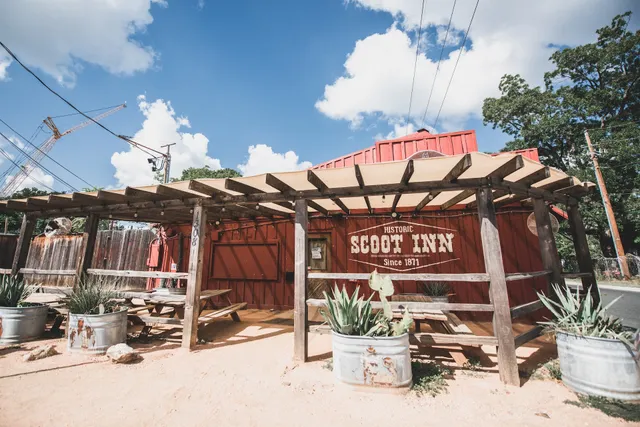 Historic Scoot Inn