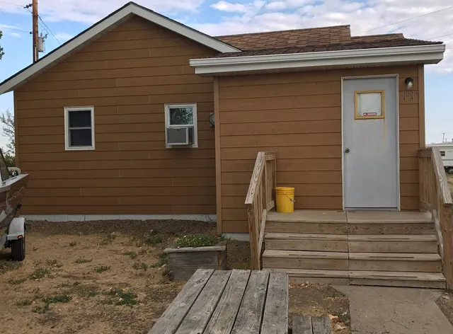 Lakeridge Motel and Gas Station