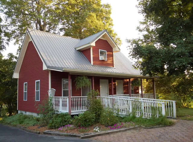 Iris Inn Bed & Breakfast