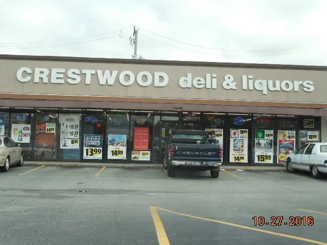 Crestwood Liquor, Food & Slots