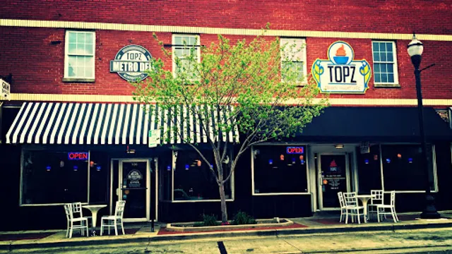 Topz Frozen Yogurt & Metro Deli