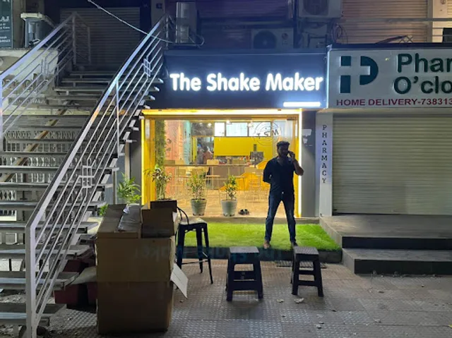 The Shake Maker, Prahladnagar
