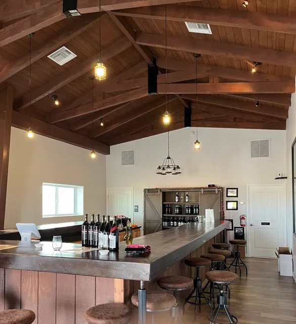 Salvatore Vineyards Elgin