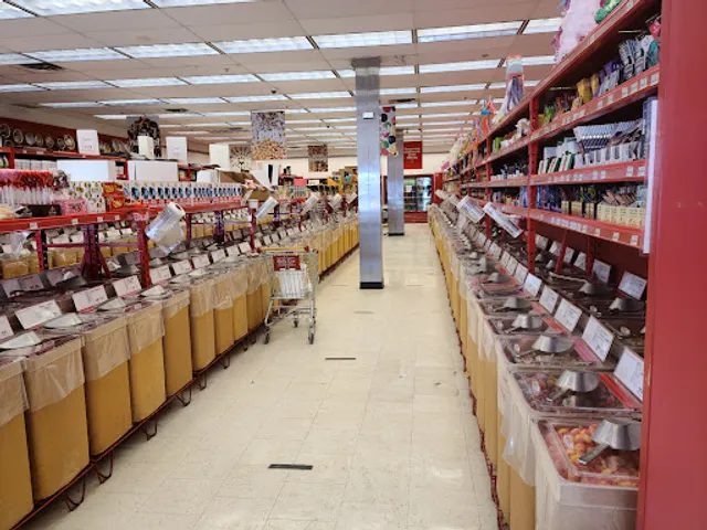 Bulk Barn