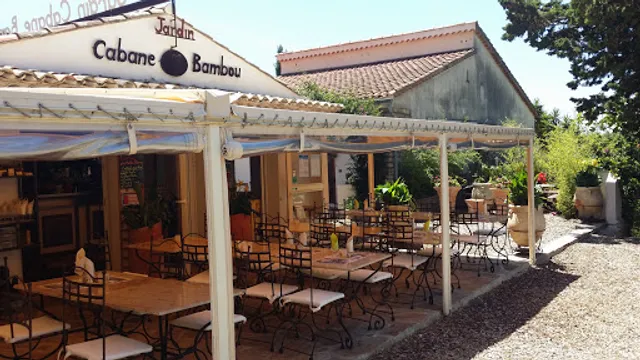 JARDIN CABANE BAMBOU