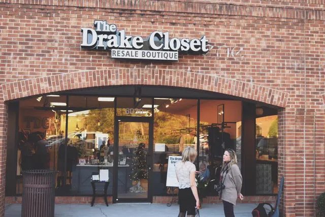 The Drake Closet Sandy Springs