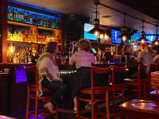 Fenton Hotel Tavern & Grille