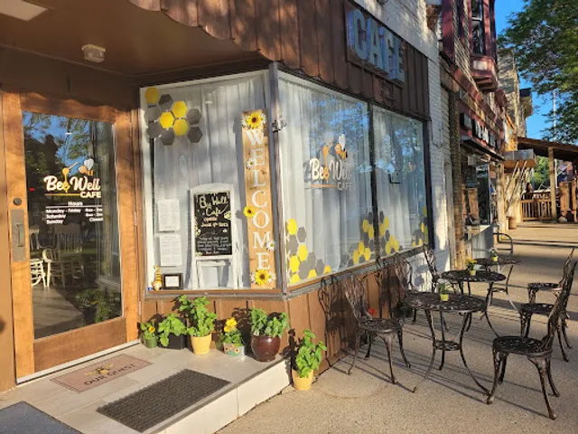 Bee Well Cafe