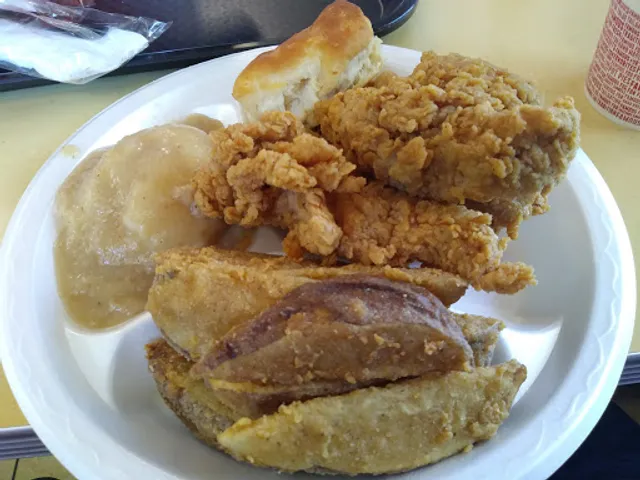 Lee's Famous Recipe Chicken