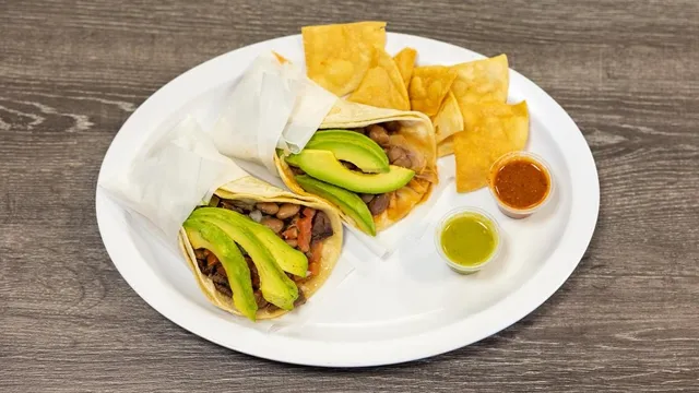 Burritos Tacos y Mas