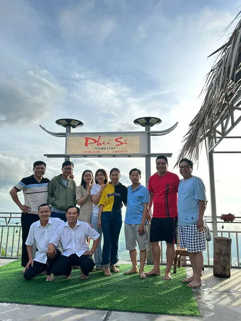 Phú Sĩ Homestay & Seafood Núi Cấm
