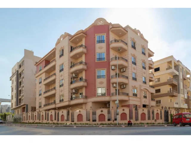 Settle Inn South 90 Apartments