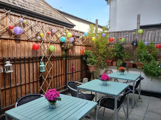 Viet Baguette (Pho & Grill)