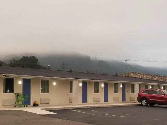 Travelodge Roanoke North