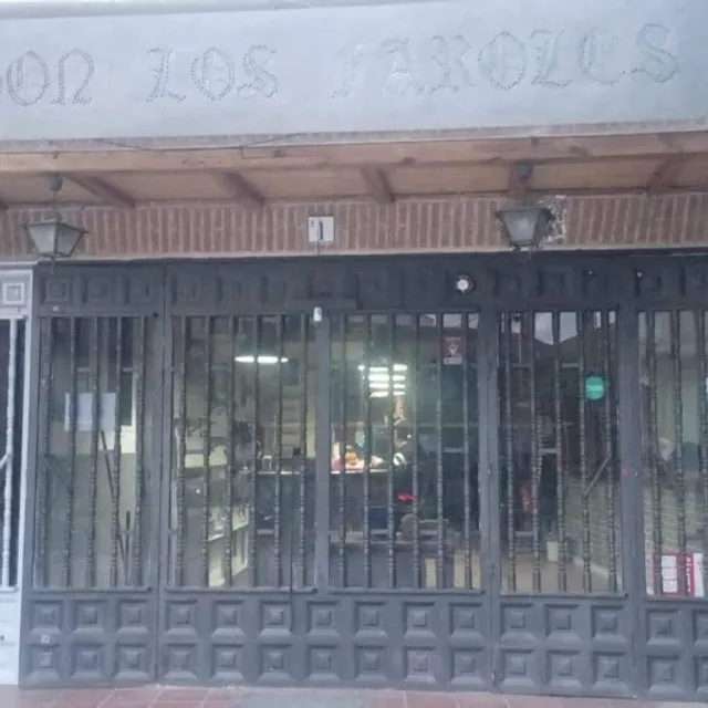 Bar Los Faroles Tapas y Momentos