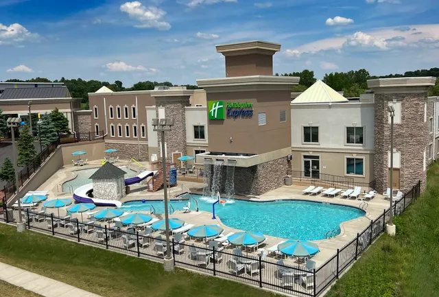 Holiday Inn Express Wisconsin Dells, an IHG Hotel