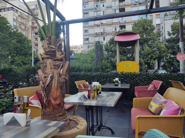 Restaurant "Happy Joe"