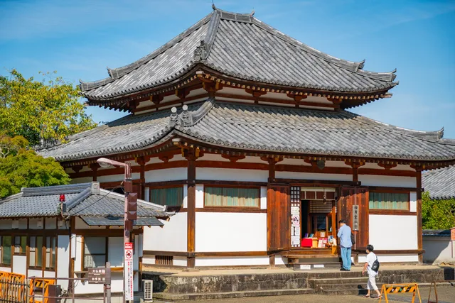 Todai-ji Shigatsudo (Sammaido, April Hall)
