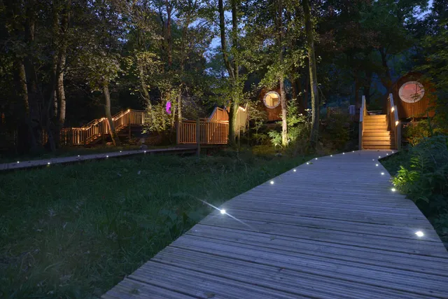 RiverBeds Luxury Wee Lodges with Hot Tubs @ Woodlands Glencoe