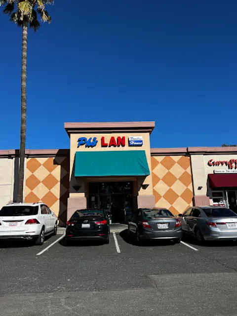 Pho Lan Noodles House